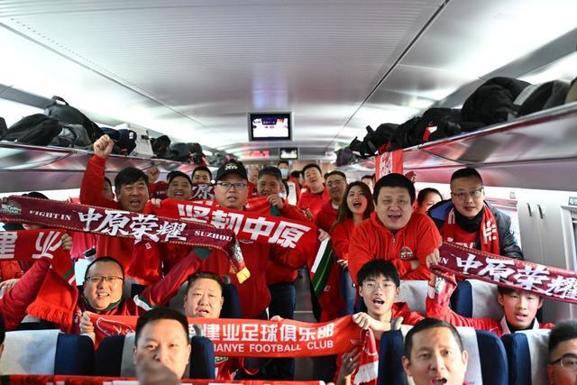 破 “平民球队”31年的坚守九游会j9登录足协杯亚军的突(图2)