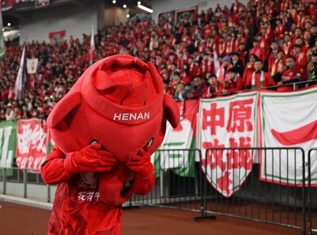 破 “平民球队”31年的坚守九游会j9登录足协杯亚军的突(图3)